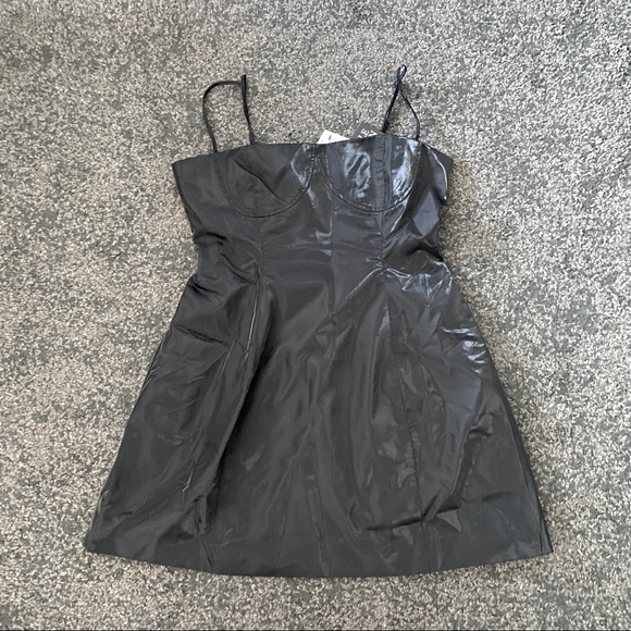 Danielle Bernstein weworewhat spaghetti strap mini dress with pockets - Picture 4 of 6